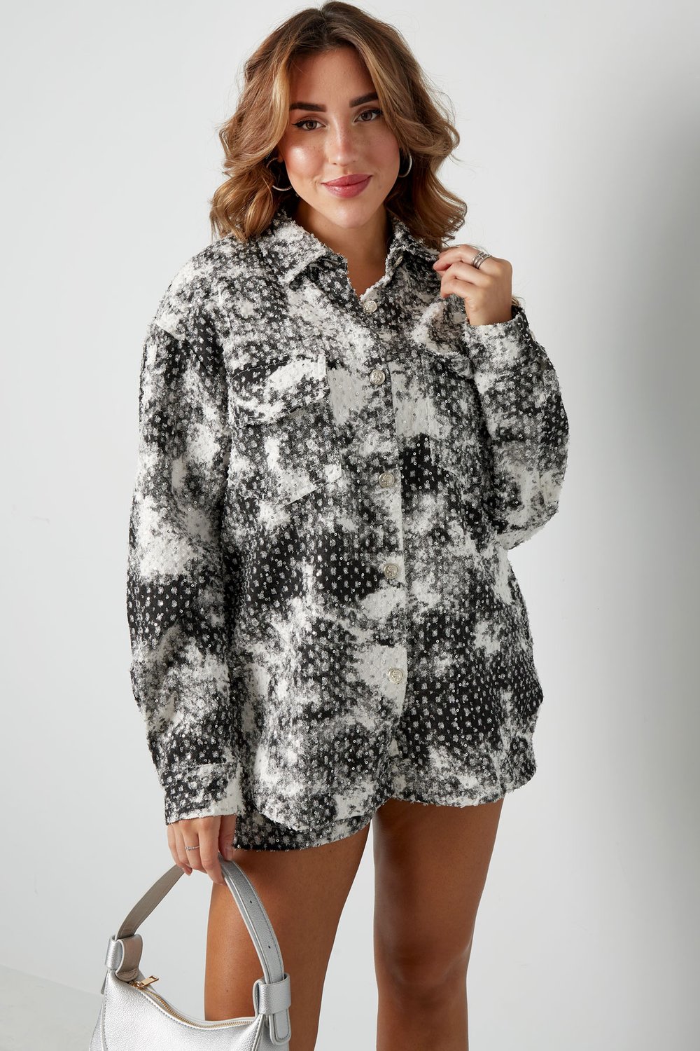 Flecken mit Glitzer bestreichen - Schwarz und Weiß - S h5Bild3